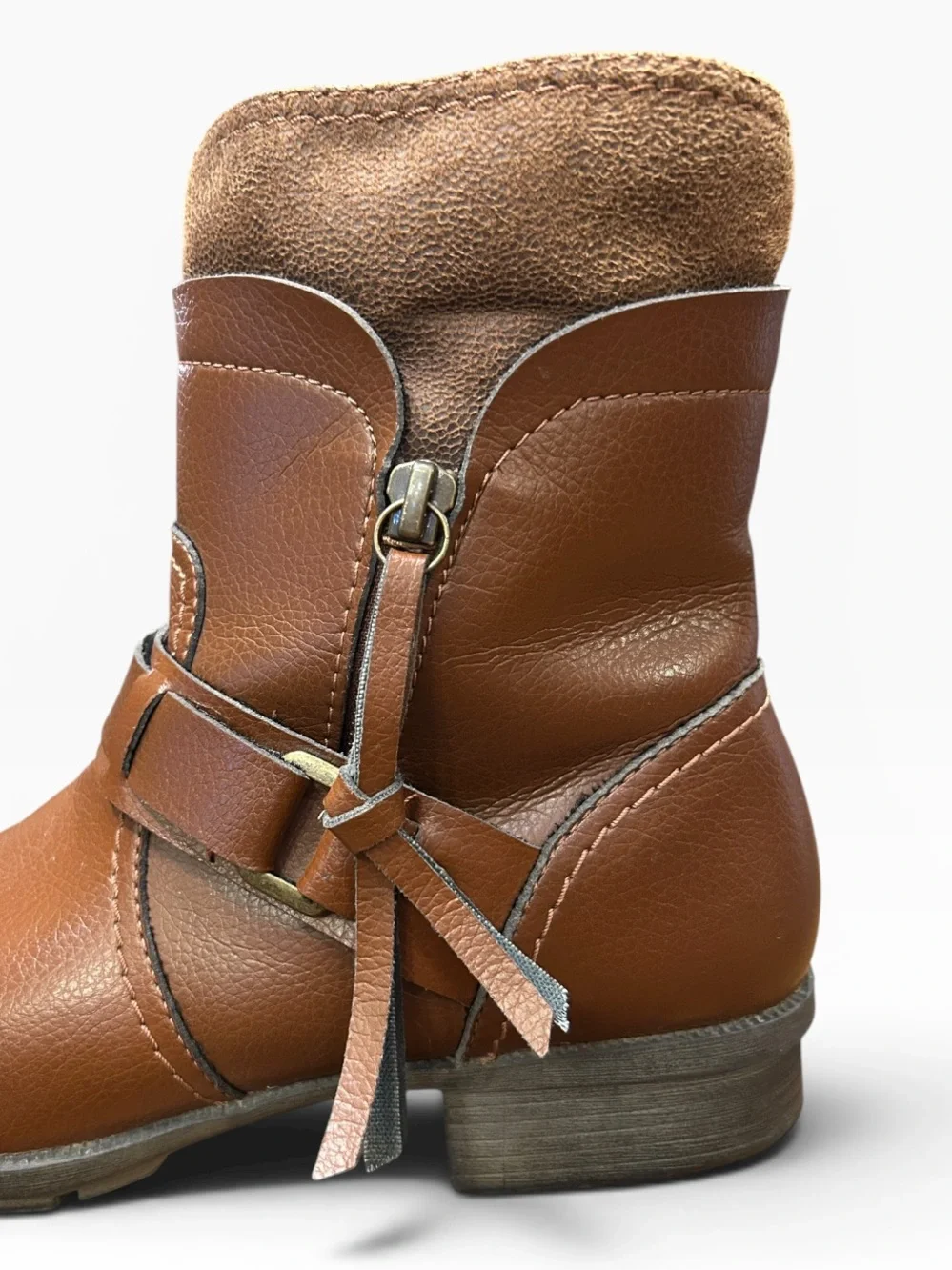 Clarks Riddle Avant Side Zip Ankle Boot in Tan/Brown Women’s Size 8